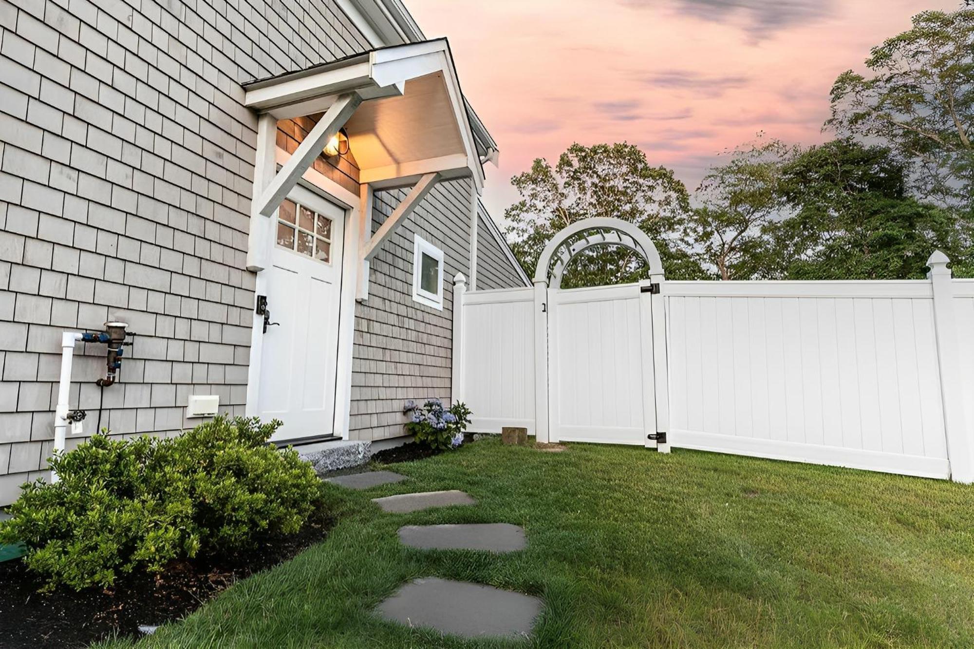 Renovated & Sophisticated Home Near Beach & Shops! Barnstable Extérieur photo