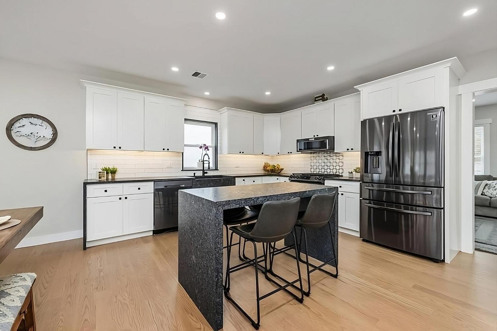 Renovated & Sophisticated Home Near Beach & Shops! Barnstable Extérieur photo